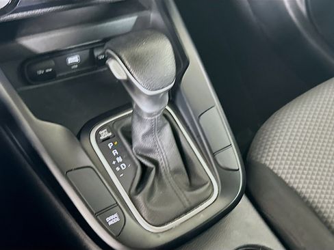 Used 2025 Kia Soul LX w/ LX Technology Package image 23