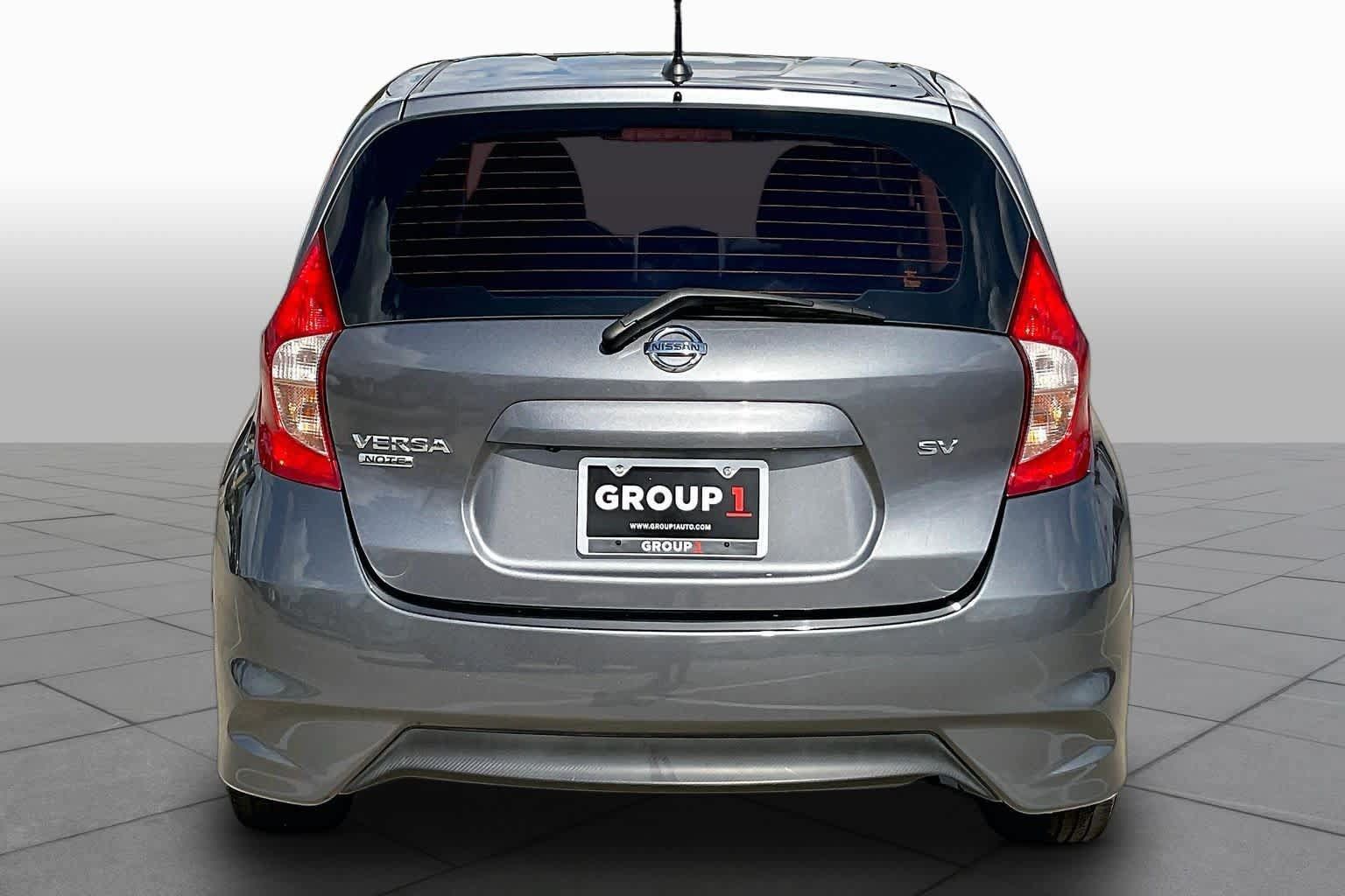 Used 2017 Nissan Versa Note SV FWD image 4