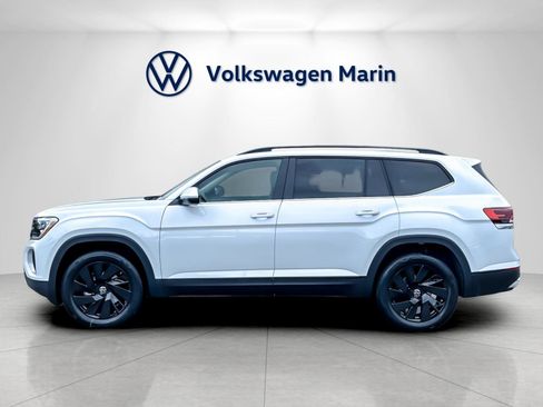 New 2026 Volkswagen Atlas SE image 2
