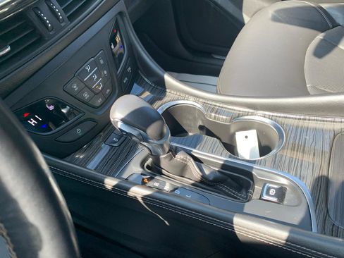 Used 2017 Buick Envision Essence image 20