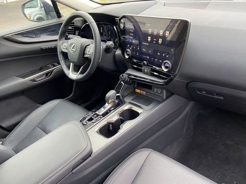 Used 2024 Lexus NX 350 AWD image 25