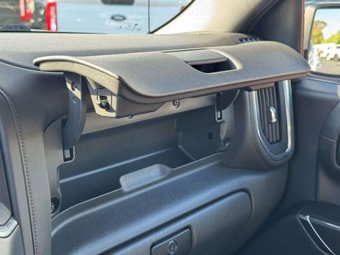 Used 2022 GMC Sierra 1500 AT4 w/ AT4 Premium Package image 31