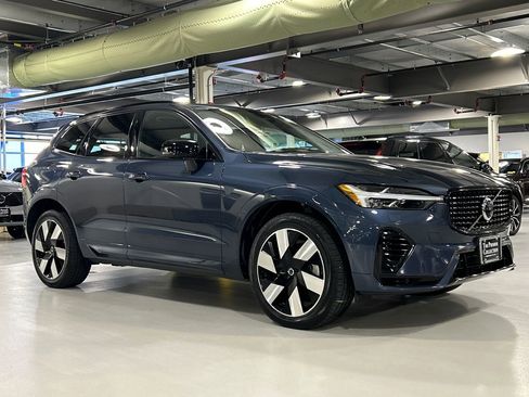 Certified 2024 Volvo XC60 T8 Plus w/ Protection Package Premier AWD/4WD image 1