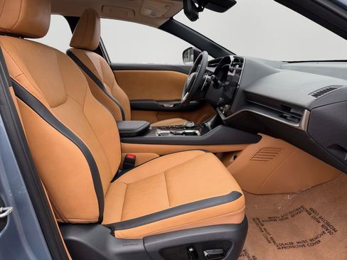 Certified 2025 Lexus RZ 450e image 7