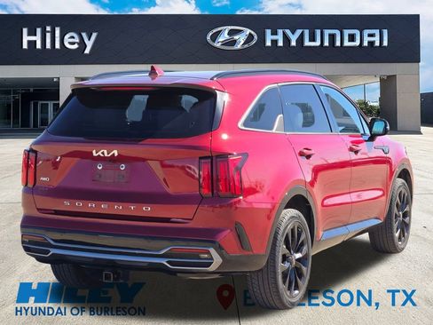 Used 2022 Kia Sorento SX image 4
