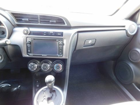 Used 2014 Scion tC FWD image 7