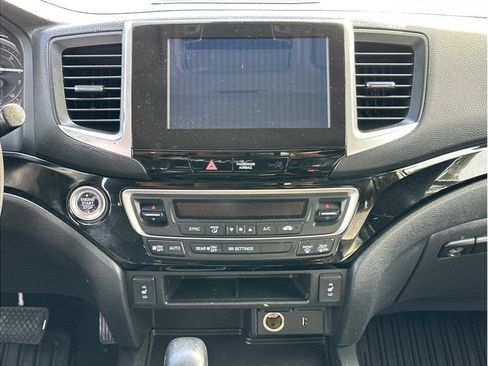 Used 2018 Honda Ridgeline RTL-E image 16