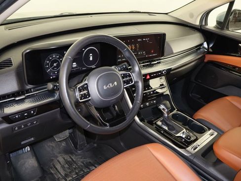 Used 2022 Kia Carnival SX Prestige image 30