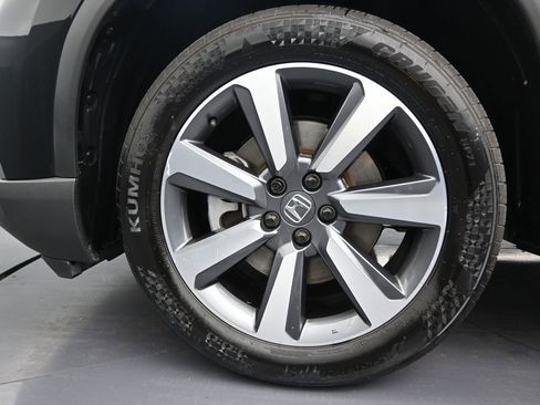 Used 2023 Honda Pilot Touring image 12