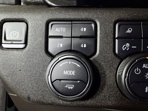 Used 2024 Chevrolet Silverado 2500 High Country w/ High Country Premium Package image 15