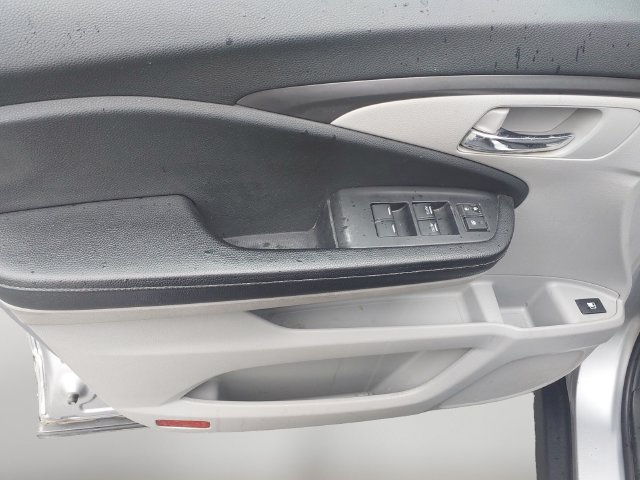 Used 2017 Honda Ridgeline RTL-T image 10