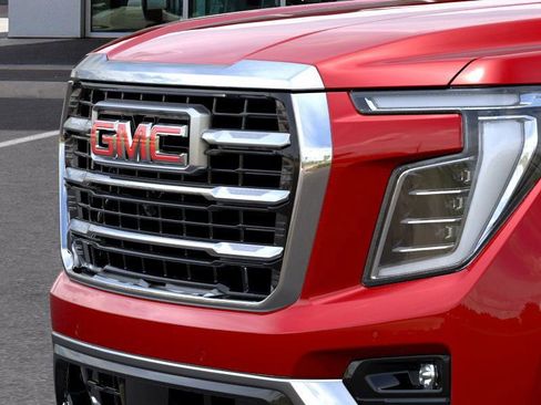 New 2026 GMC Yukon Elevation image 13