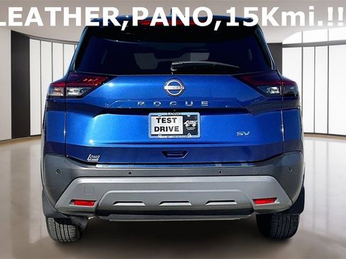 Used 2023 Nissan Rogue SV w/ SV Premium B Package image 4