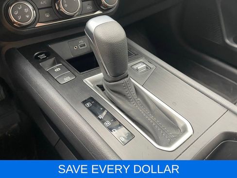 Used 2025 Nissan Kicks S FWD image 12