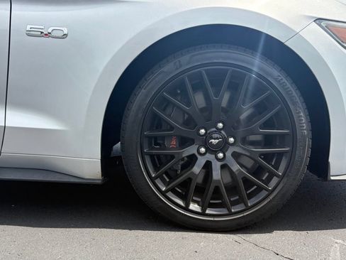 Used 2017 Ford Mustang GT w/ GT Performance Package RWD image 12