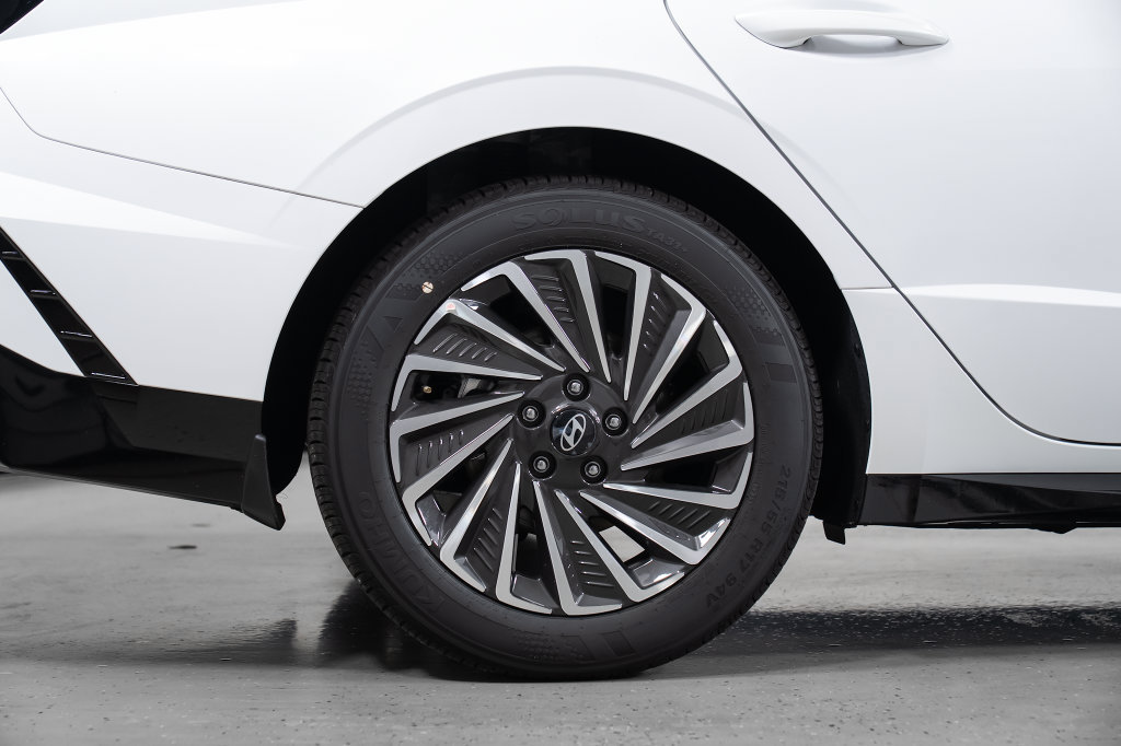 New 2026 Hyundai Sonata SEL FWD image 6