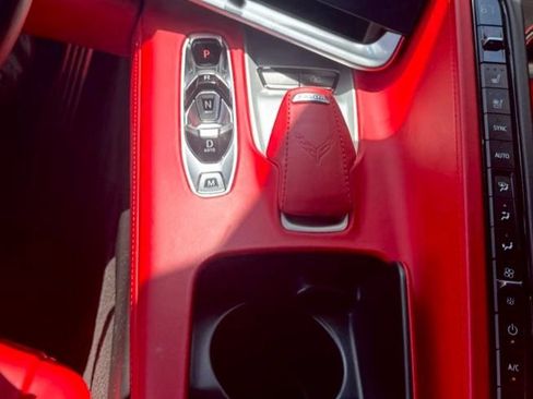 Used 2022 Chevrolet Corvette Stingray Premium Conv w/ Z51 Performance Package RWD image 43