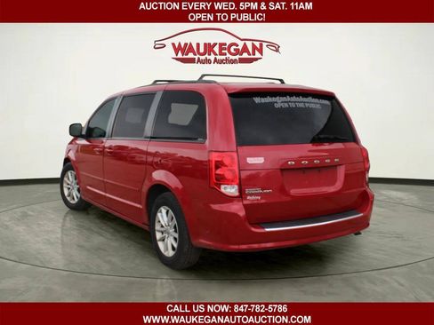 Used 2013 Dodge Grand Caravan SXT w/ UConnect Hands-Free Group FWD image 4