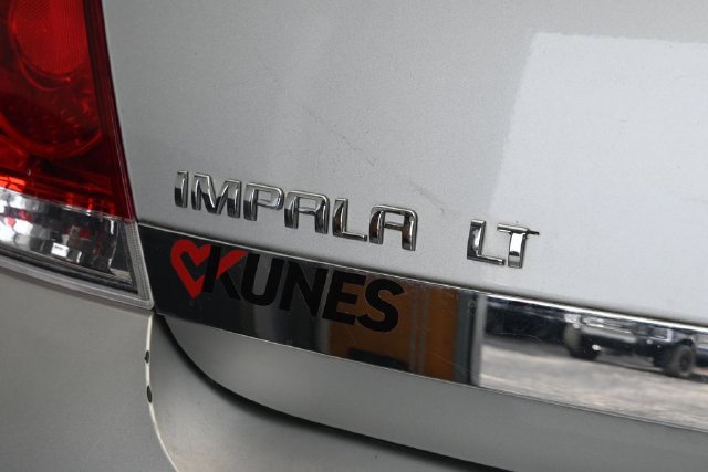 Used 2008 Chevrolet Impala LT FWD image 11