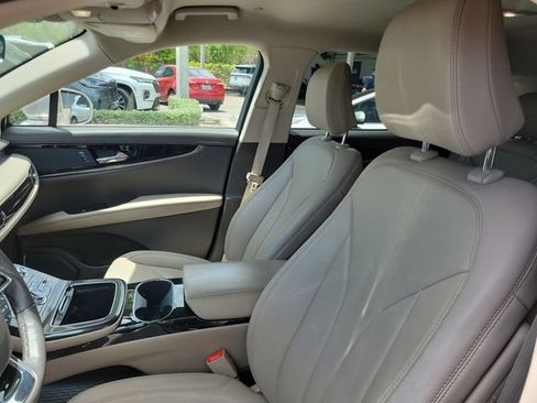 Certified 2022 Lincoln Nautilus FWD w/ Premium Package image 10