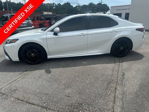 Certified 2021 Toyota Camry XSE FWD image 4