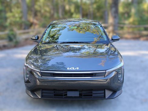 New 2025 Kia K4 LX image 16