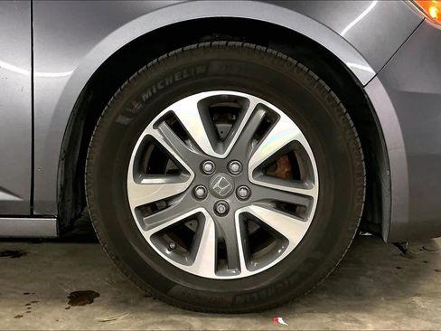 Used 2014 Honda Odyssey Touring image 12