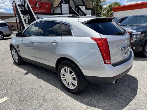 Used 2016 Cadillac SRX Luxury image 3