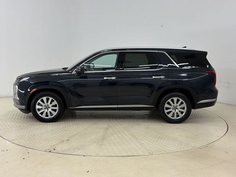 Used 2024 Hyundai Palisade SEL FWD image 2