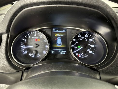 Used 2016 Nissan Rogue S image 16