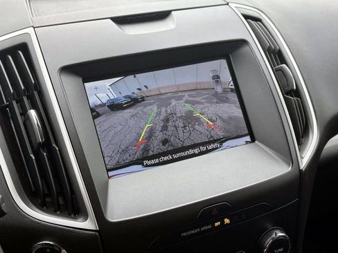 Used 2020 Ford Edge SEL w/ Cold Weather Package image 25