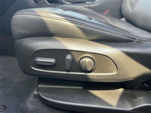 Certified 2023 Chevrolet Traverse LT image 19