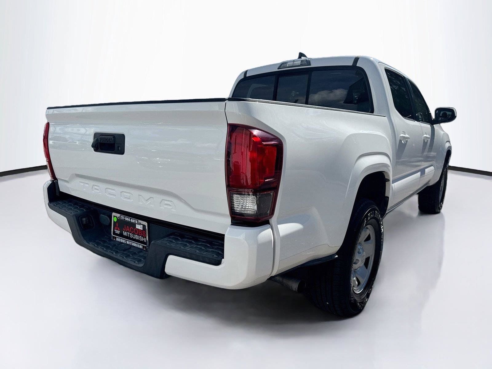 Used 2020 Toyota Tacoma SR w/ SR Convenience Package RWD image 5