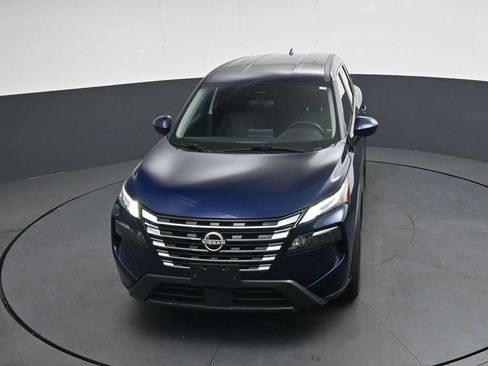 Used 2025 Nissan Rogue SV FWD image 42