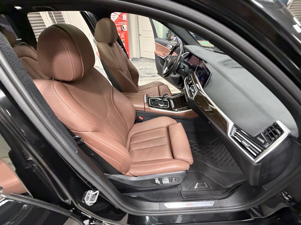 Used 2019 BMW X5 xDrive40i w/ Convenience Package AWD/4WD image 43