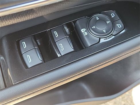 Used 2021 Cadillac CT4 V w/ Technology Package image 23