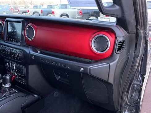 Used 2020 Jeep Wrangler Unlimited Rubicon image 16