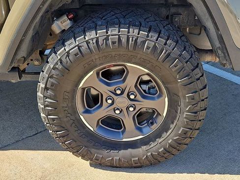 Used 2020 Jeep Gladiator Rubicon AWD/4WD image 30