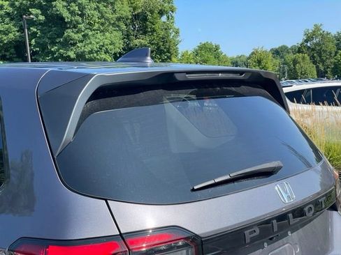 Used 2025 Honda Pilot EX-L image 28
