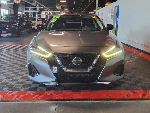 Used 2020 Nissan Maxima 3.5 SV w/ Floor Mat Group FWD image 3