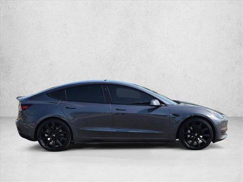Used 2022 Tesla Model 3 RWD image 4