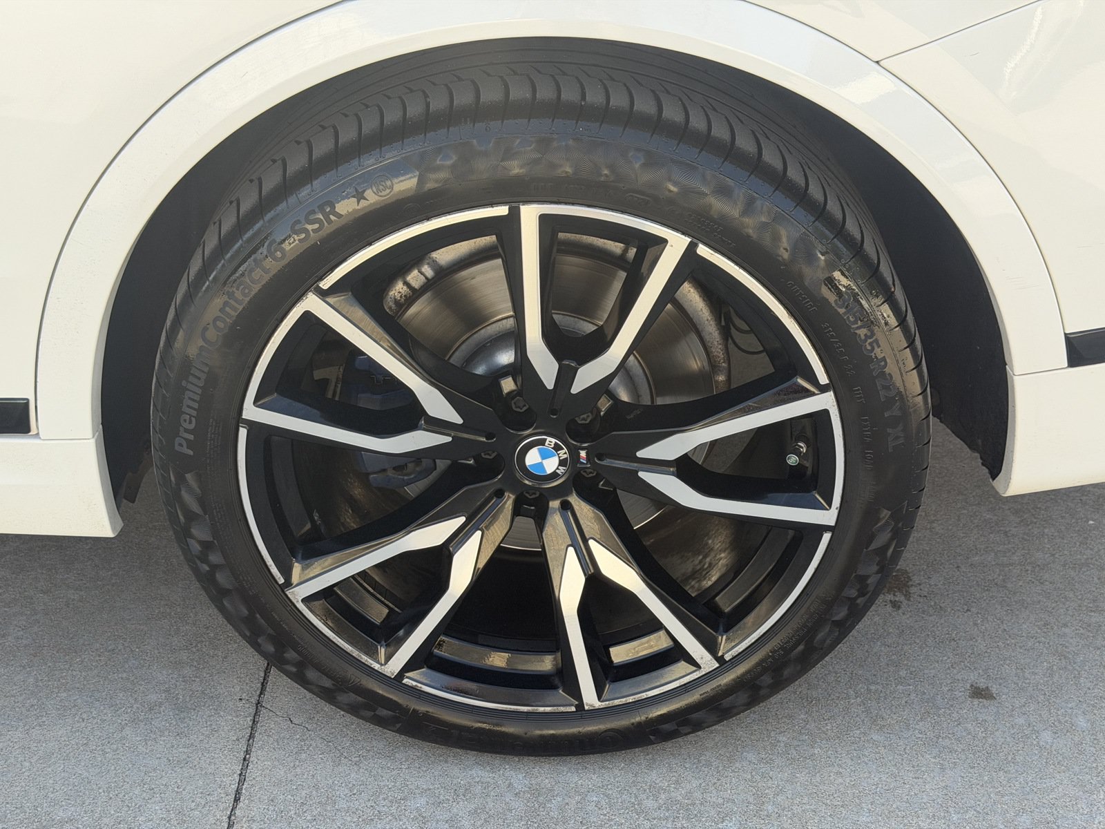 Used 2019 BMW X7 xDrive50i w/ Dynamic Handling Package AWD/4WD image 12