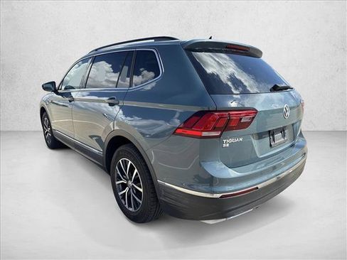 Used 2020 Volkswagen Tiguan SE w/ Panoramic Sunroof Package FWD image 8