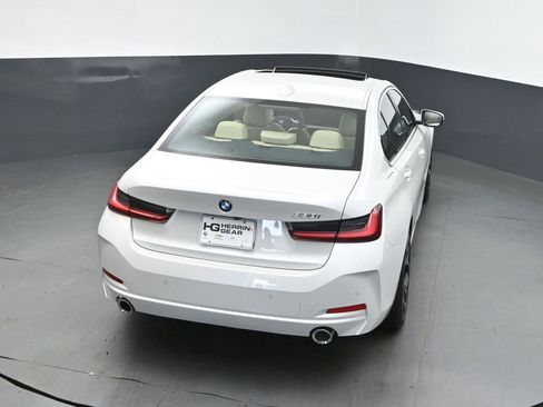 Certified 2025 BMW 330i Sedan w/ Premium Package image 34