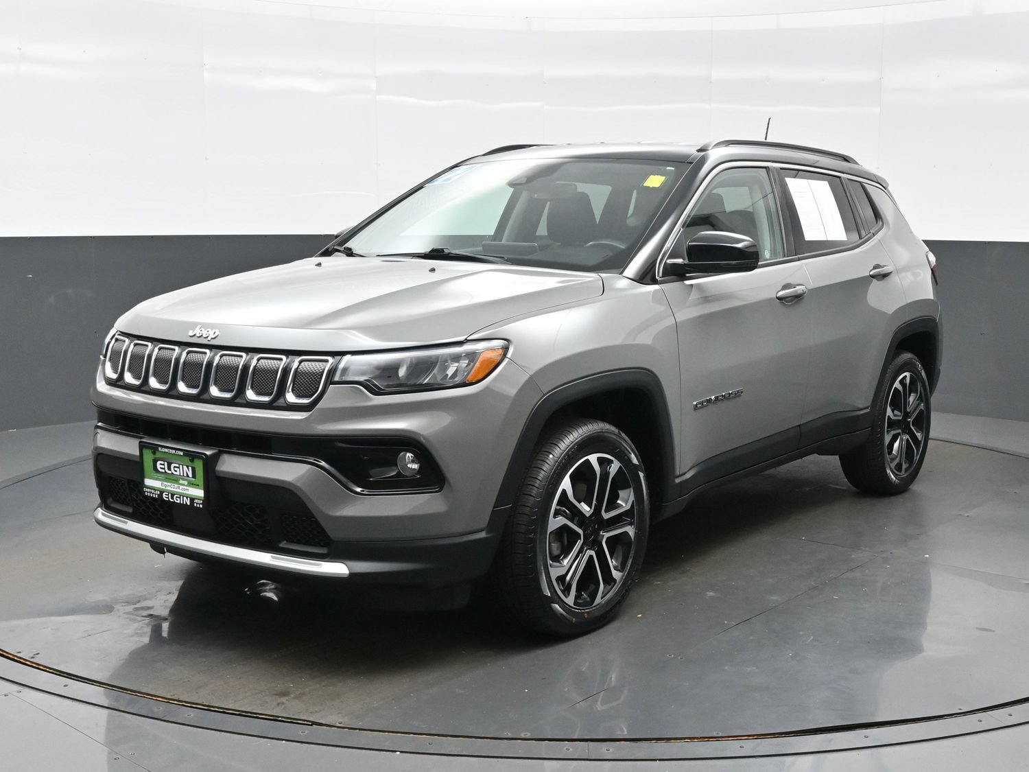 Used 2022 Jeep Compass Limited AWD/4WD image 2