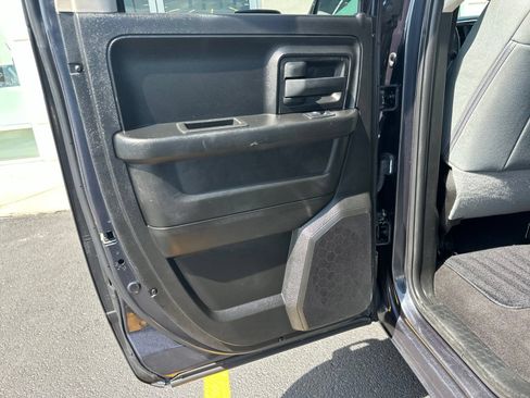 Used 2019 RAM 1500 Express w/ Express Value Package AWD/4WD image 21