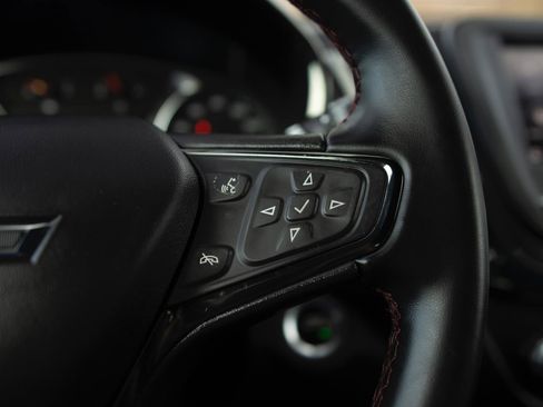 Used 2023 Chevrolet Equinox RS w/ LPO, Floor Liner Package image 7