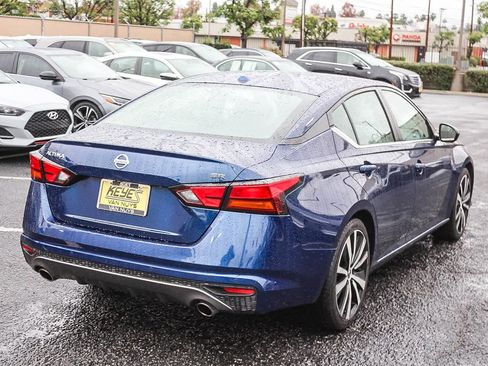 Used 2022 Nissan Altima 2.5 SR image 4