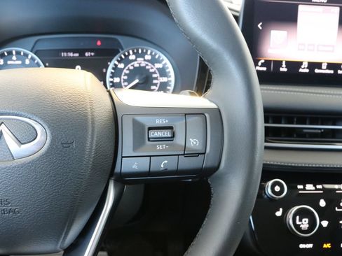 Certified 2025 INFINITI QX60 Pure AWD/4WD image 12