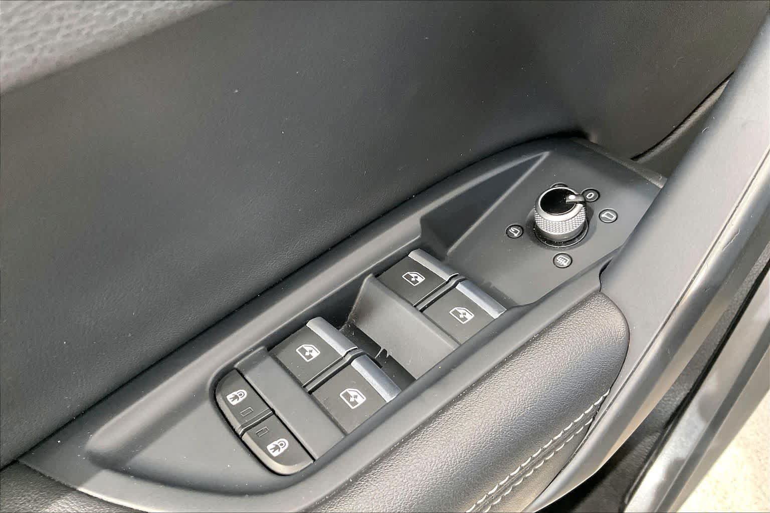 Used 2021 Audi Q5 2.0T Premium Plus AWD/4WD image 33